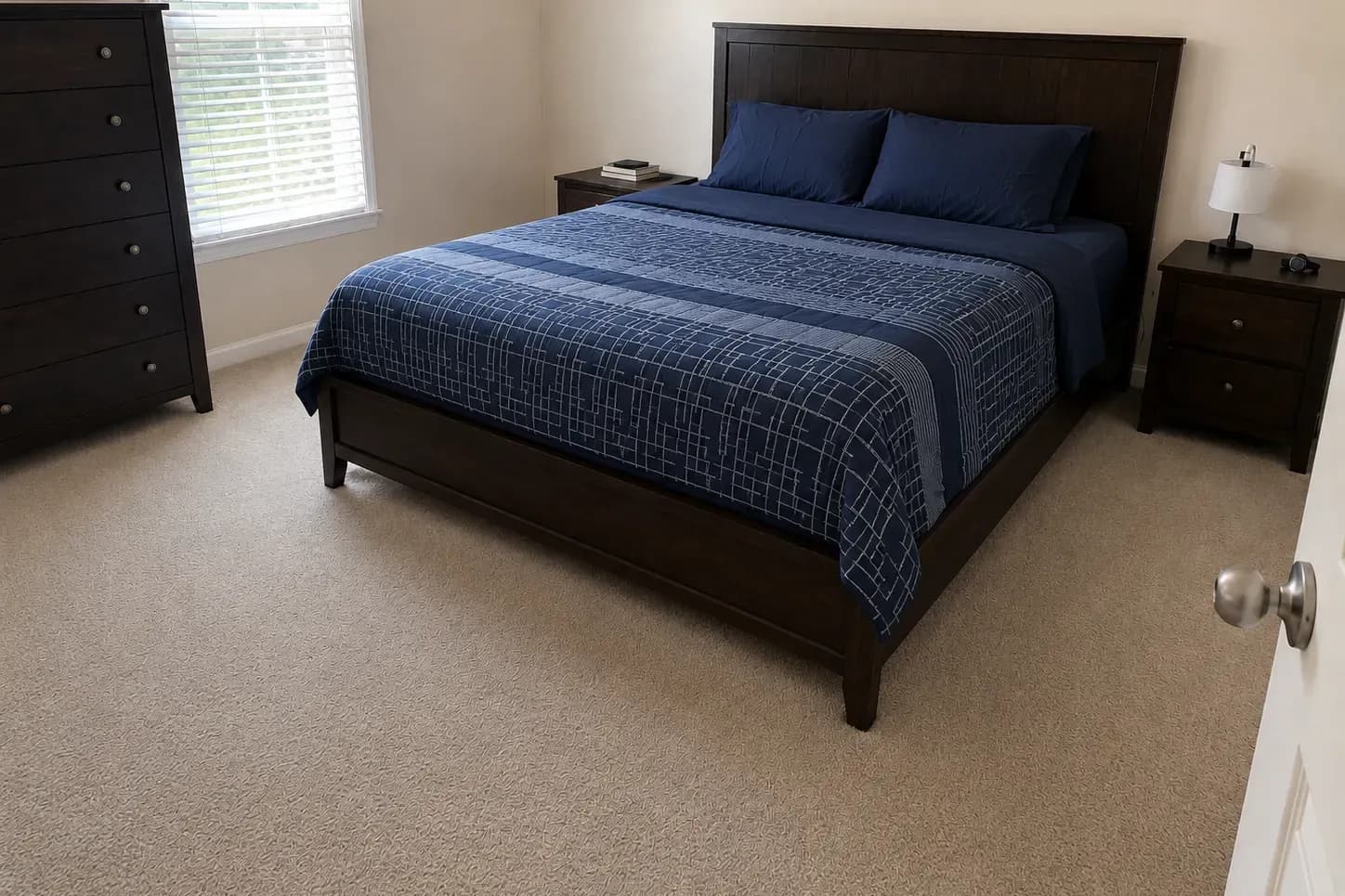 Cleaned and empty bedroom in a Fort Worth property ready for a move-out inspection